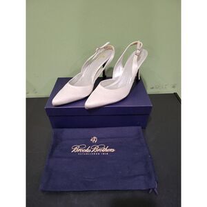 Brooks Brothers Womens silver Heels size 8